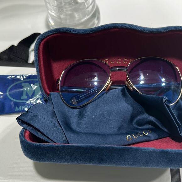 Gucci Gold Frame Blue Lenses Authentic Sunglasses - Picture 2 of 7